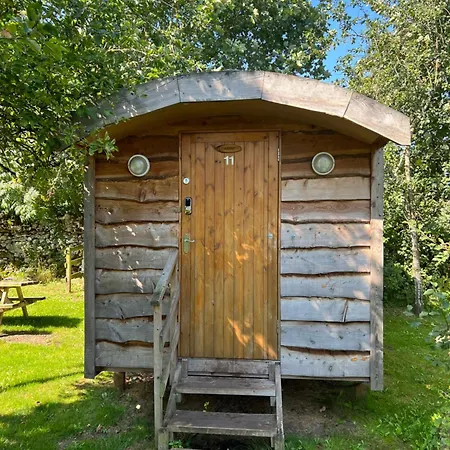 Orchard Hideaways *