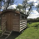 Orchard Hideaways, Penrith, The District Penrith