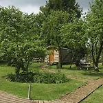 Orchard Hideaways, Penrith, The District Camping