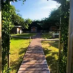 مكان تخييم Orchard Hideaways, Penrith, The District
