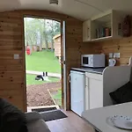 Orchard Hideaways, Penrith, The District *