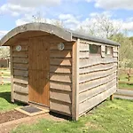 Orchard Hideaways, Penrith, The District Camping