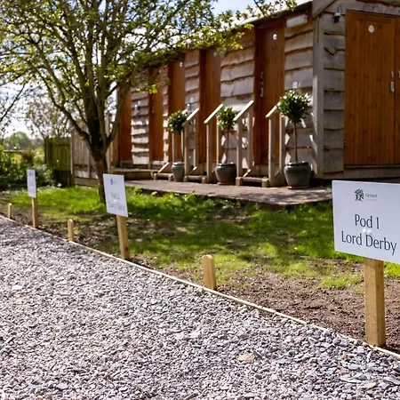 Orchard Hideaways - Work & * Пенрит