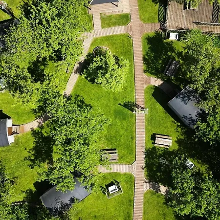 Кемпинг Orchard Hideaways