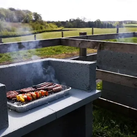 Orchard Hideaways مكان تخييم بنريث