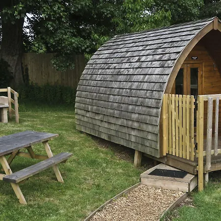 Orchard Hideaways - Work & *