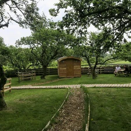 Orchard Hideaways - Work & *