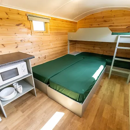 Orchard Hideaways - Work &