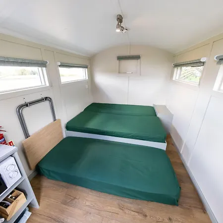 Orchard Hideaways - Work & Campingplads