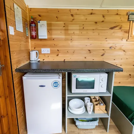 Orchard Hideaways - Work & *