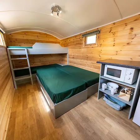Kemping Orchard Hideaways, Penrith, The District