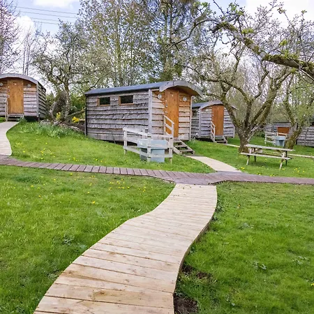 Orchard Hideaways - Work & Campingplads