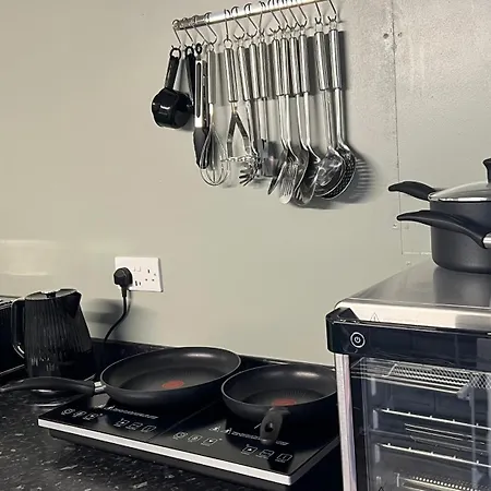 Orchard Hideaways - Work & Campingplads