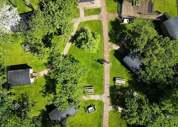 Orchard Hideaways, Penrith, The District 캠프장 *