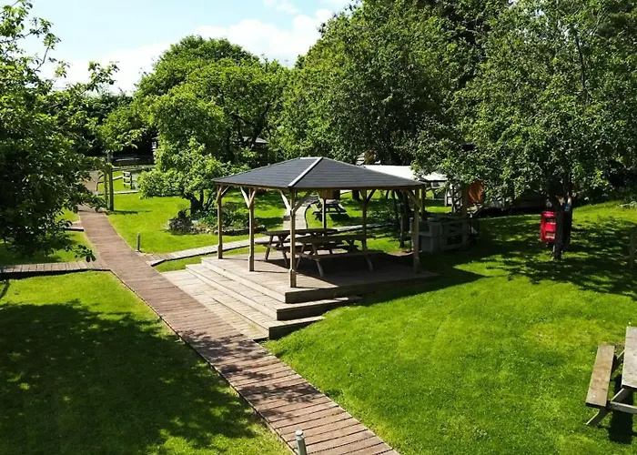 캠프장 Orchard Hideaways, Penrith, The District *