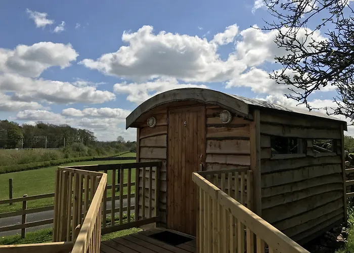 Orchard Hideaways, Penrith, The District 캠프장 *