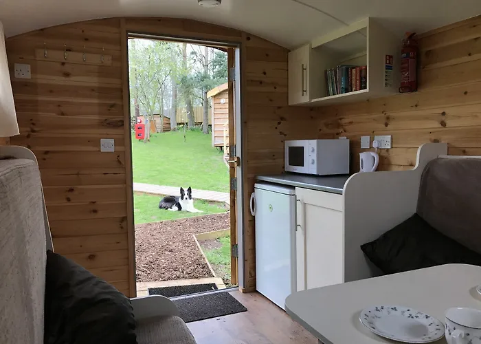 Orchard Hideaways, Penrith, The District *